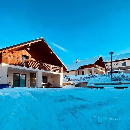 Chaty Krusetnica S Luxusnym Privatnym Wellness Екстериор снимка