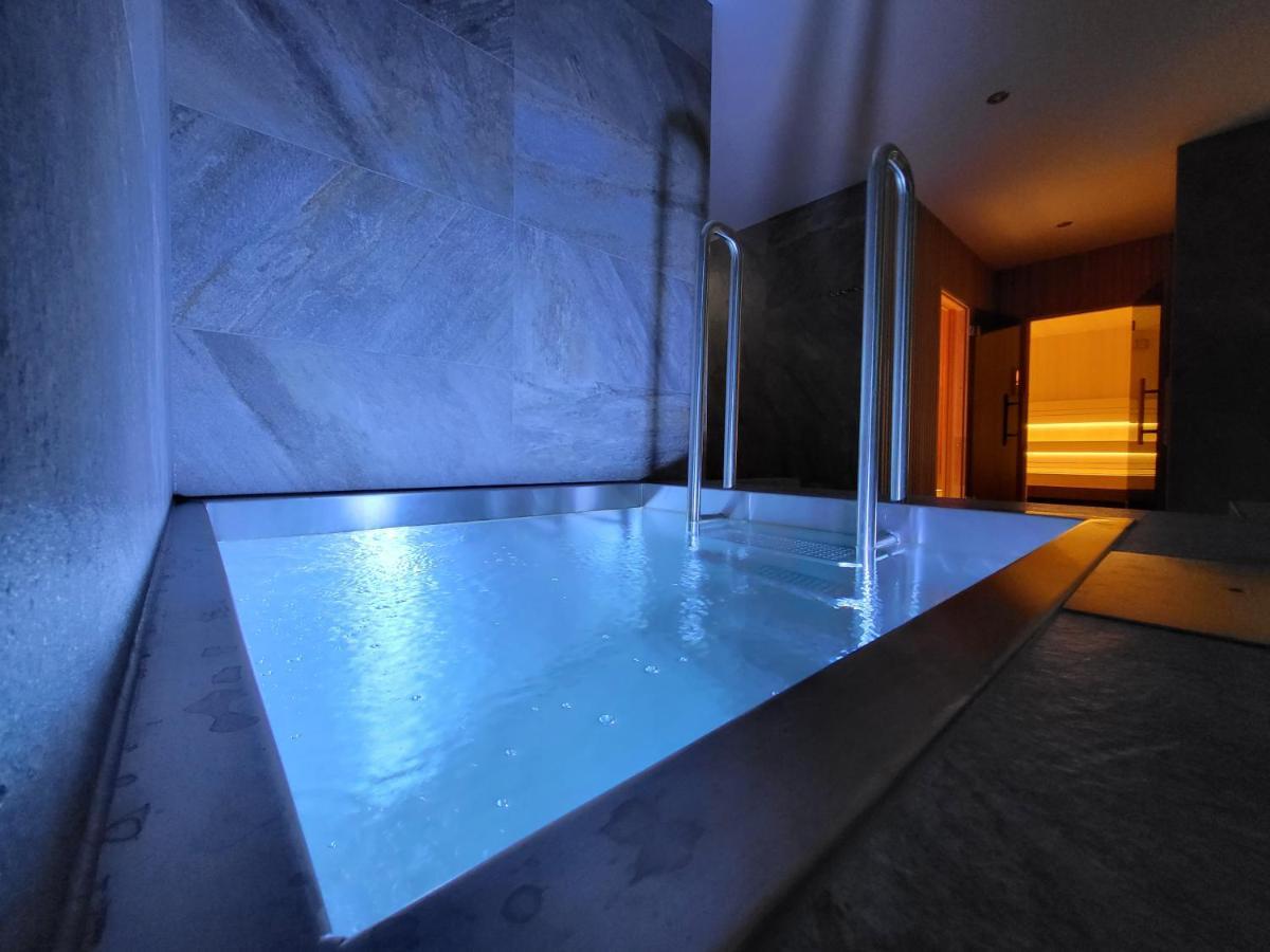 Chaty Krusetnica S Luxusnym Privatnym Wellness Екстериор снимка