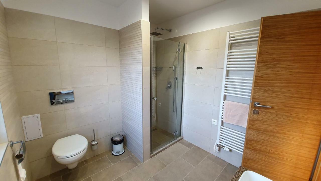 Chaty Krusetnica S Luxusnym Privatnym Wellness Екстериор снимка